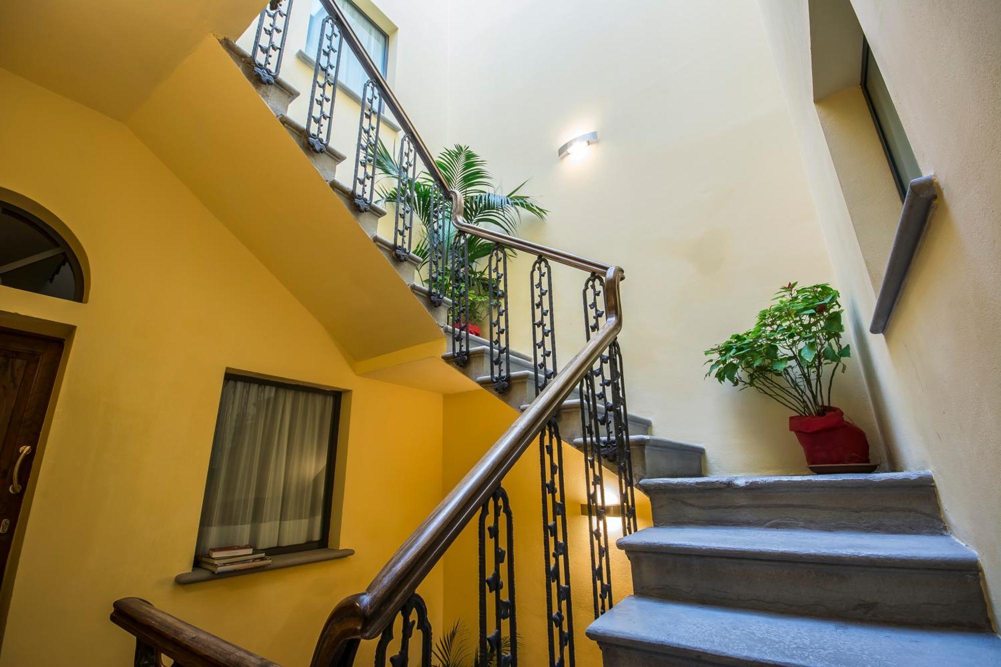 La Corte Del Re Suite & Rooms أريتسو المظهر الخارجي الصورة