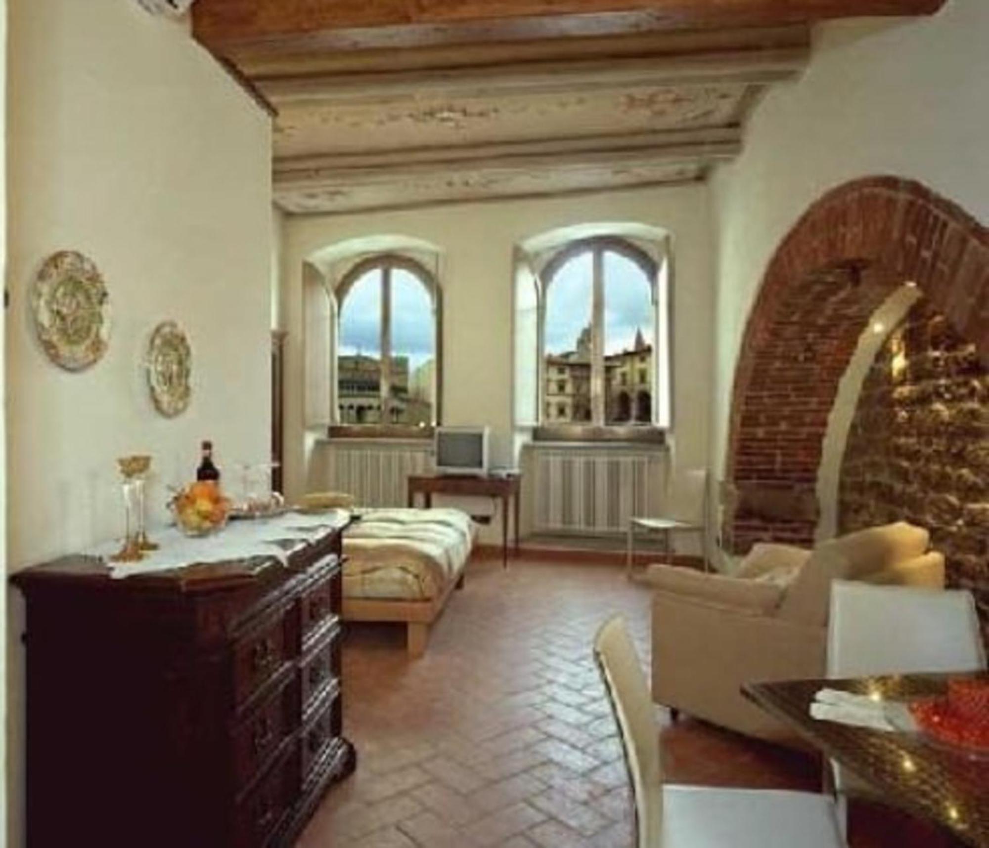 La Corte Del Re Suite & Rooms أريتسو المظهر الخارجي الصورة